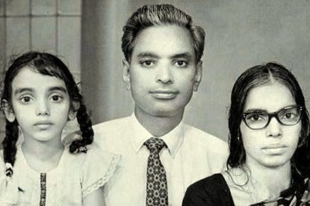 ഇന്ന് മലയാള സിനിമയിൽ തിളങ്ങിനിൽക്കുന്ന ഈ നായിക ആരാണെന്ന് മനസ്സിലായോ ? താരത്തെ തിരിച്ചറിഞ്ഞവർ പറയൂ | Celebrity childhood photo