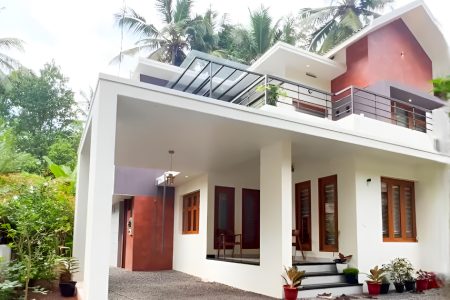 മലപ്പുറം ജില്ലയിൽ 1800 ചതുരശ്ര അടിയിൽ ആറ് സെന്റ് പ്ലോട്ടിൽ നിർമ്മിച്ച മനോഹരമായ വീടിന്റെ വിശേഷങ്ങൾ കാണാം | 1800 SQFT AT 6 CENT BUDGET HOME