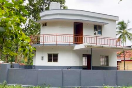 വെറും ഒന്നര സെന്റിൽ ഒരു കിടിലൻ വീട്.! ഇനി എല്ലാവർക്കും വീട് എന്ന സ്വപ്നം സാധ്യമാകും.. വീഡിയോ കാണാം | 450 sft low budget home